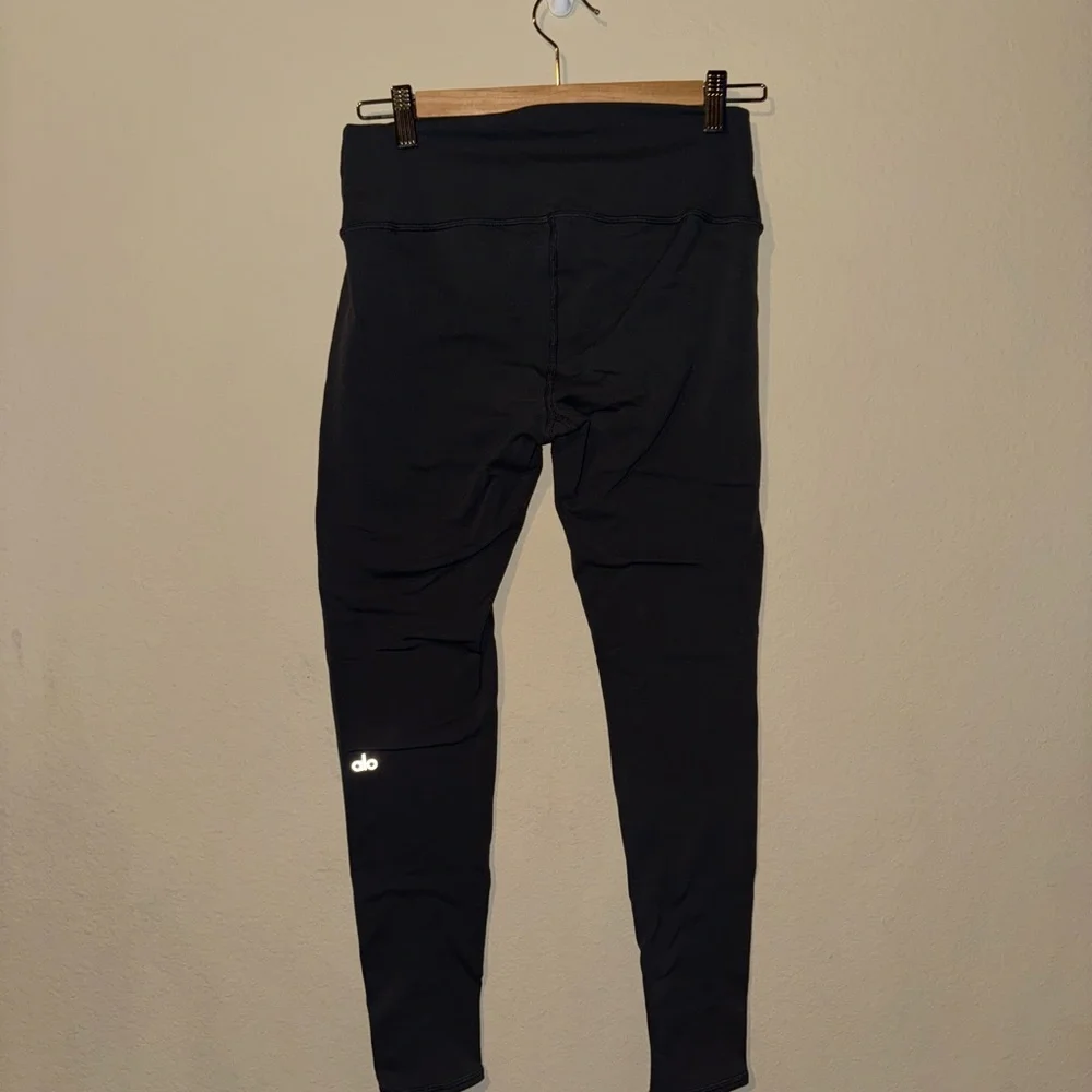 Women’s Alo Large Anthracite Outfit